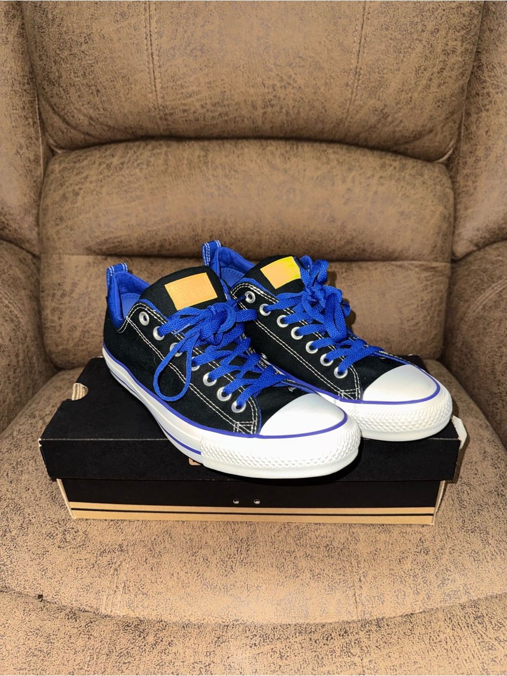 Converse Low Top Sneakers in Black, Royal Blue & Yellow - Picture 2 of 9